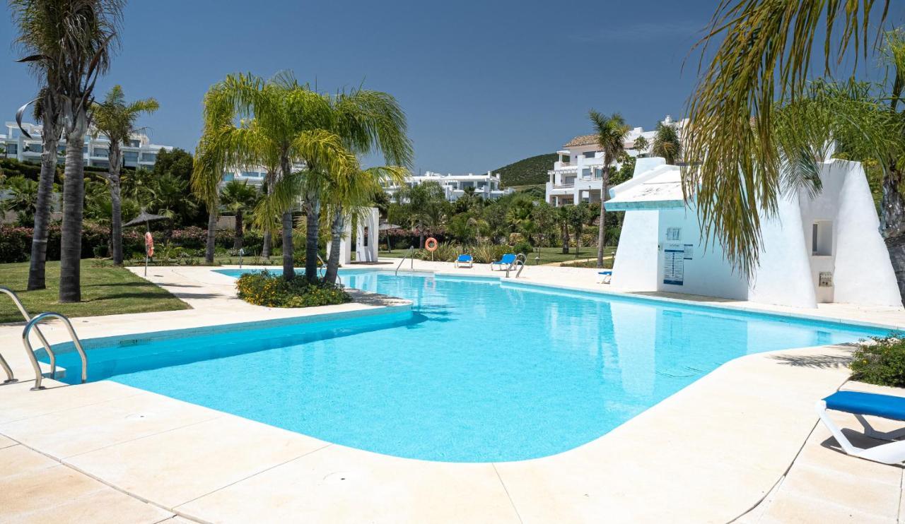 Alcazaba Lagoon 2425 Luxury Private Beach 埃斯特波纳 外观 照片