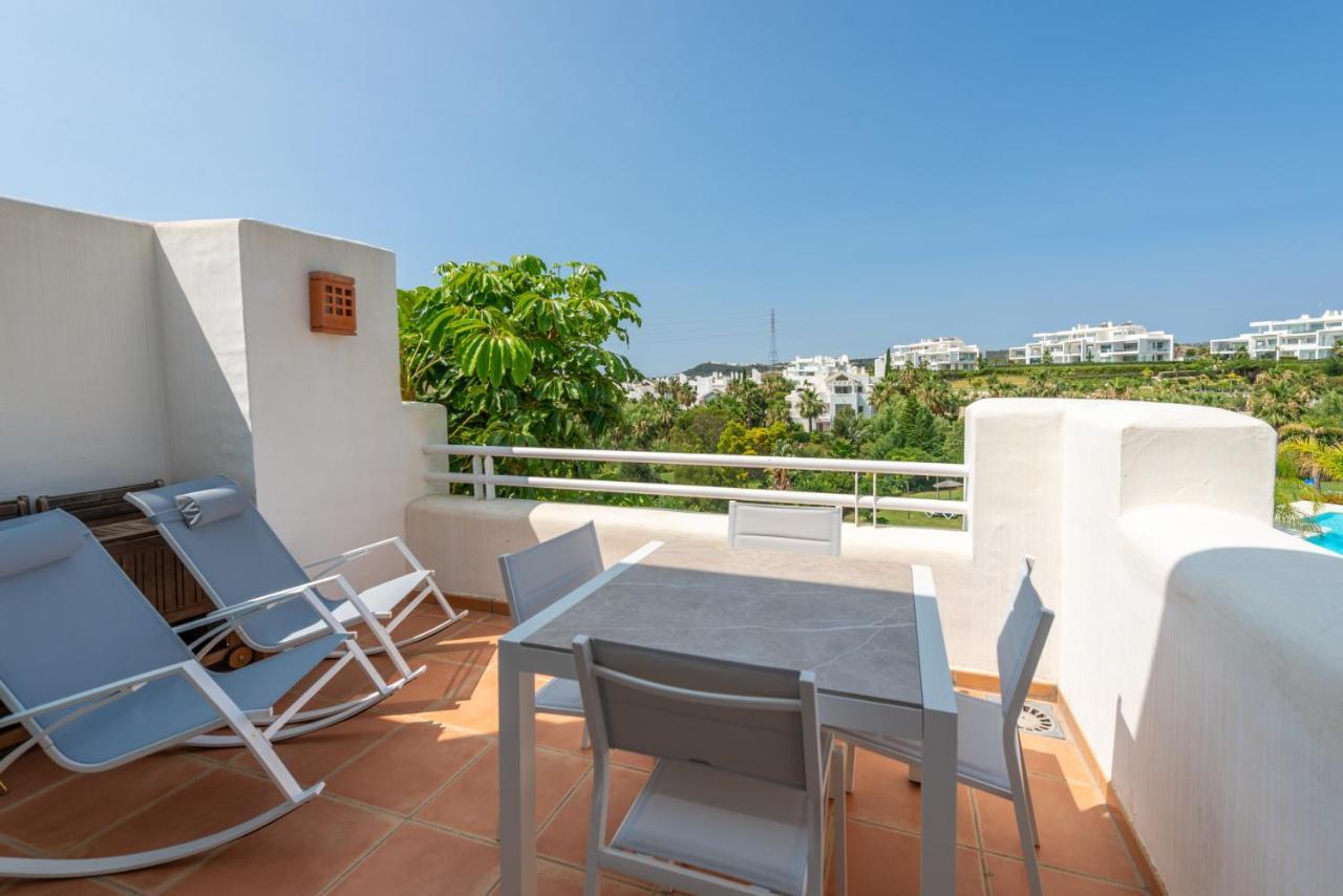 Alcazaba Lagoon 2425 Luxury Private Beach 埃斯特波纳 外观 照片