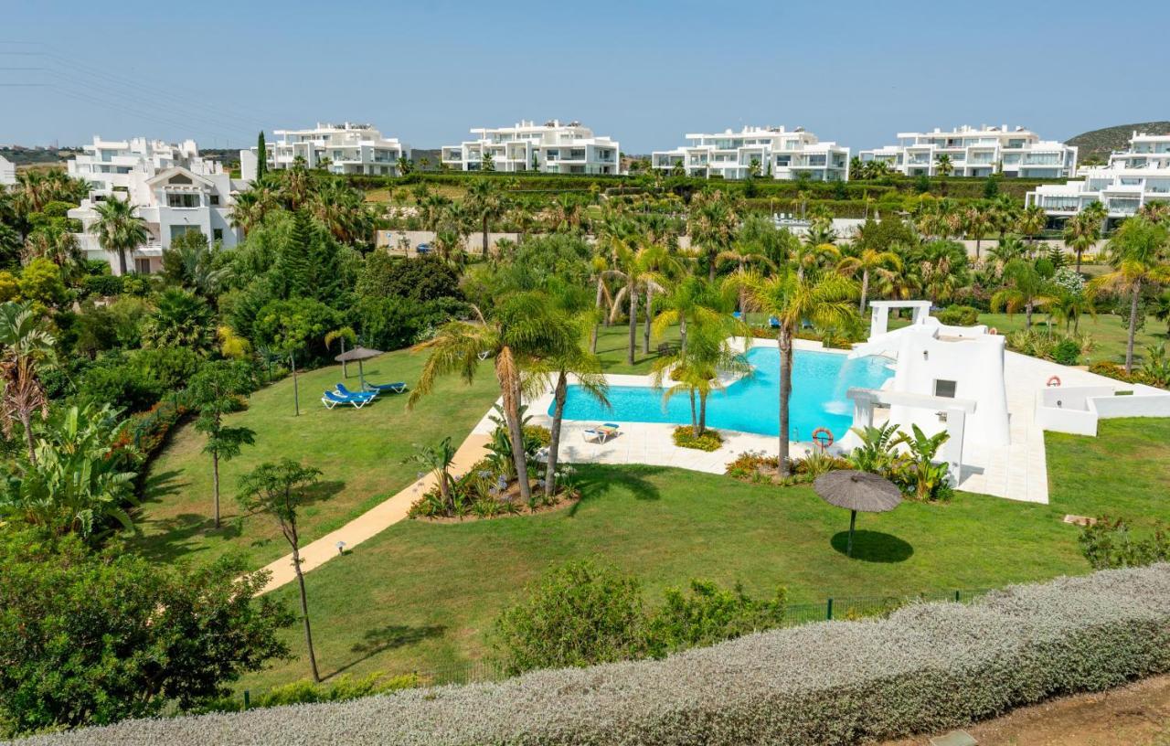 Alcazaba Lagoon 2425 Luxury Private Beach 埃斯特波纳 外观 照片