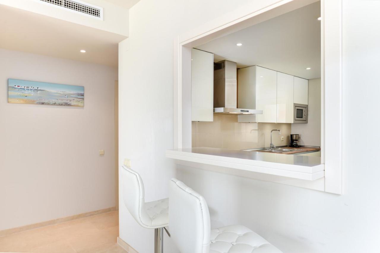 Alcazaba Lagoon 2425 Luxury Private Beach 埃斯特波纳 外观 照片