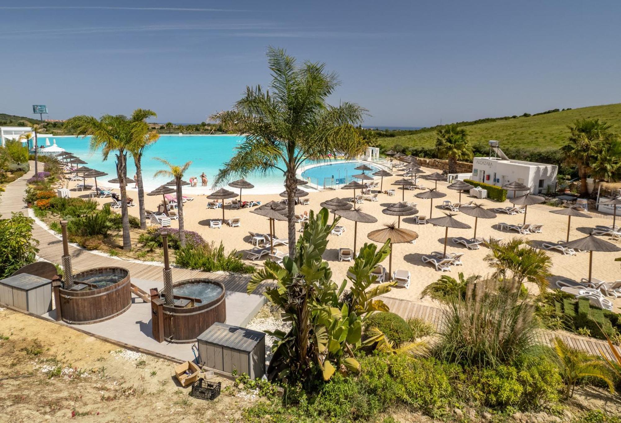 Alcazaba Lagoon 2425 Luxury Private Beach 埃斯特波纳 外观 照片
