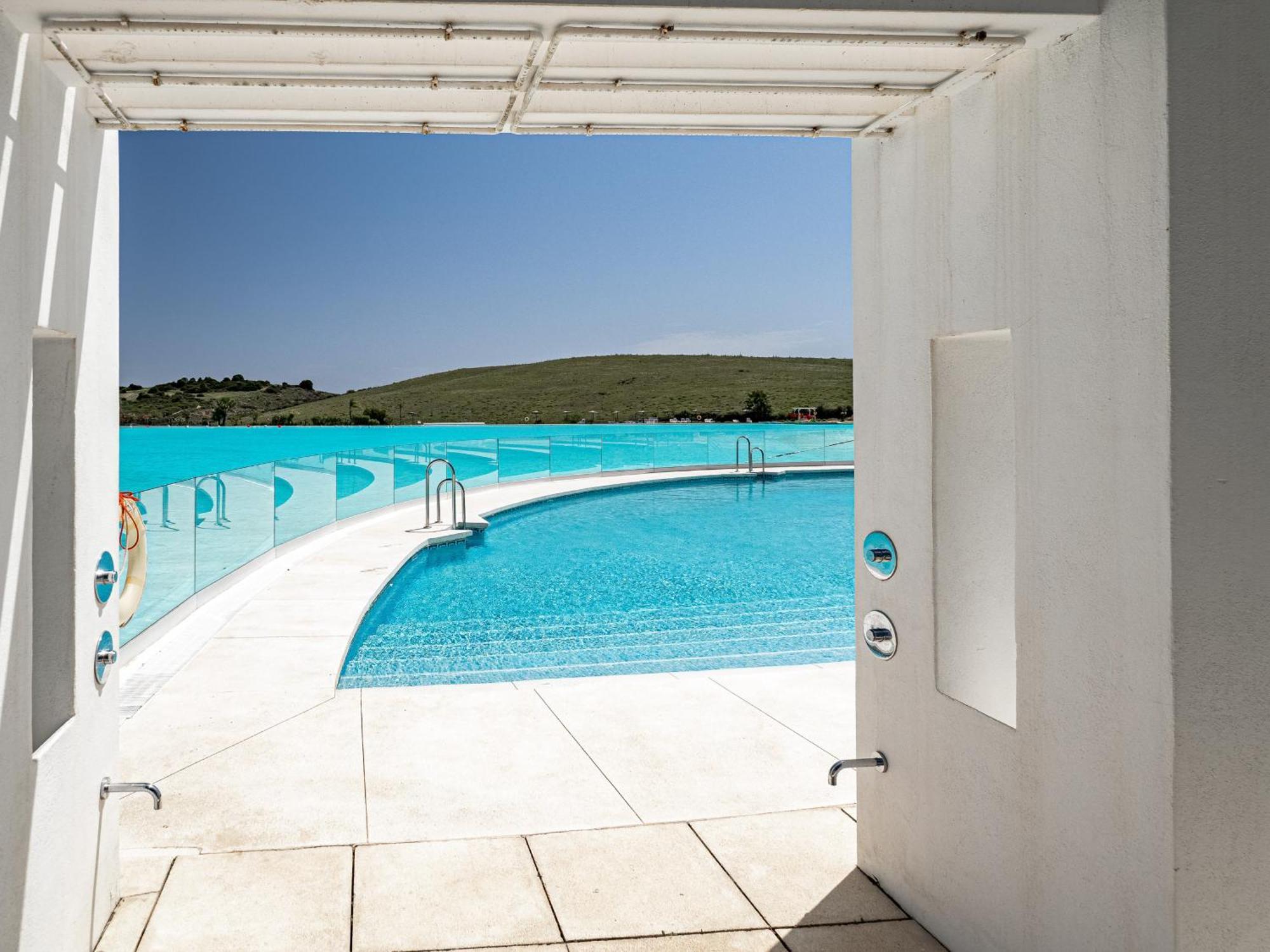 Alcazaba Lagoon 2425 Luxury Private Beach 埃斯特波纳 外观 照片