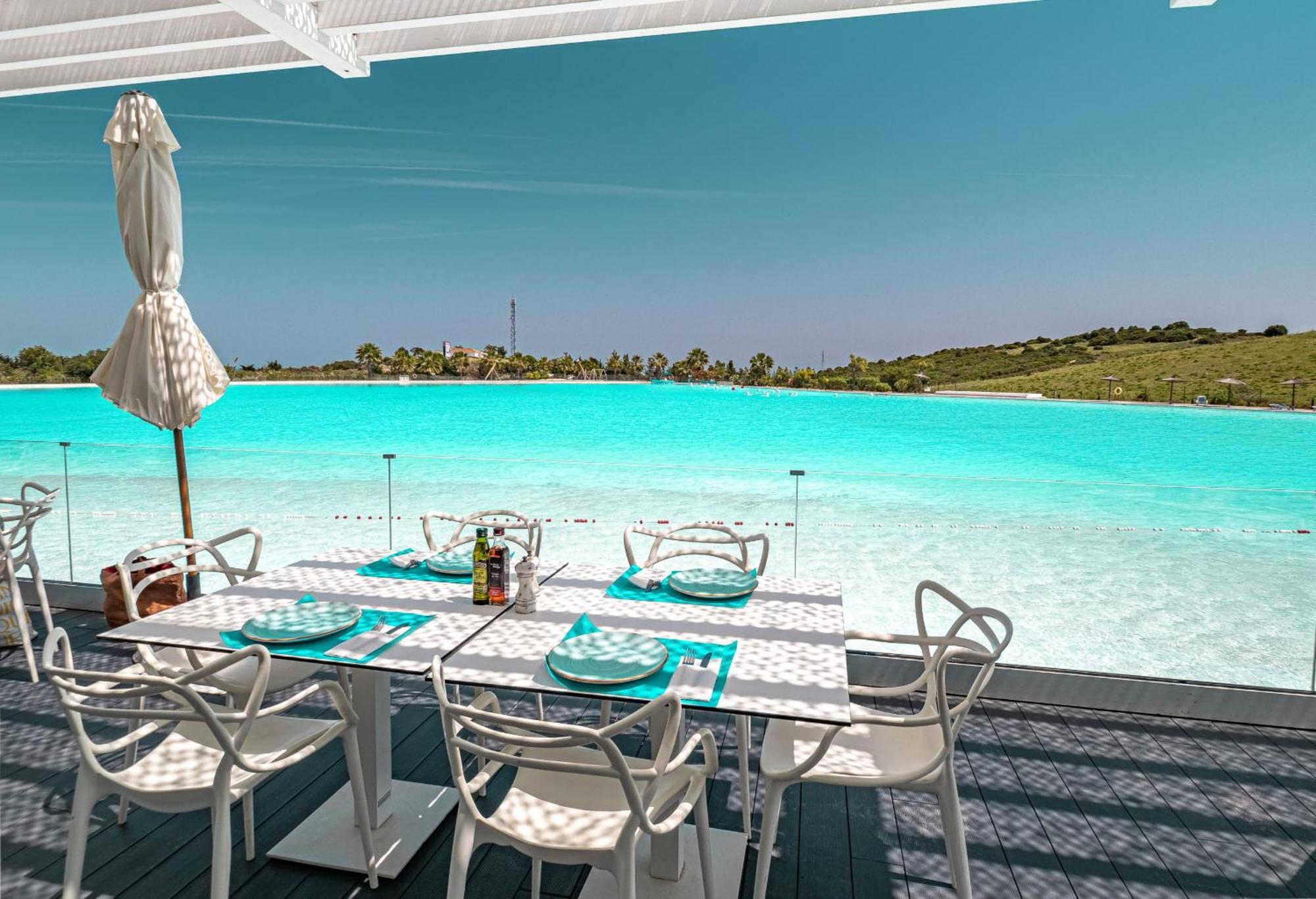 Alcazaba Lagoon 2425 Luxury Private Beach 埃斯特波纳 外观 照片