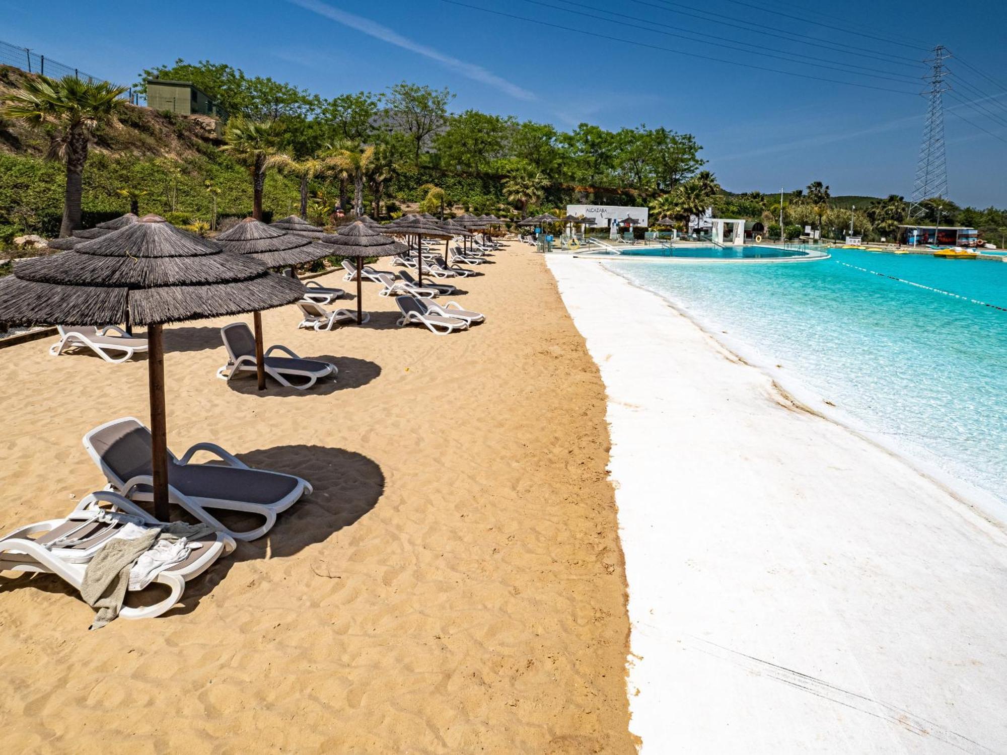 Alcazaba Lagoon 2425 Luxury Private Beach 埃斯特波纳 外观 照片